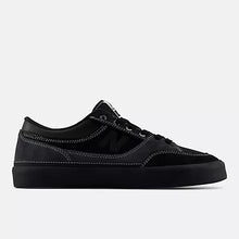 Load image into Gallery viewer, New Balance Frankie Villani 417