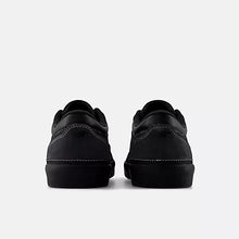 Load image into Gallery viewer, New Balance Frankie Villani 417