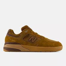 Load image into Gallery viewer, New Balance 933 Andrew Reynolds Brown Brown