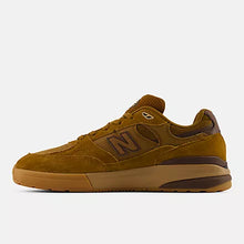 Load image into Gallery viewer, New Balance 933 Andrew Reynolds Brown Brown