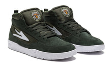 Load image into Gallery viewer, Lakai Trudger Olive Suede